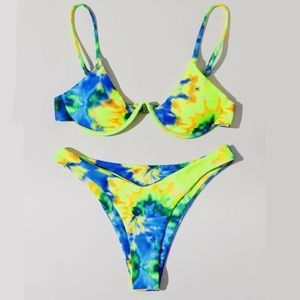 SHEIN Tie Dye Underwire High Leg Bikini Swimsuit - L (NEVER BEEN WORN)